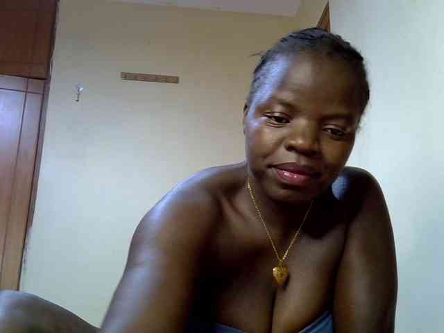 Sexyamadah-012 webcam