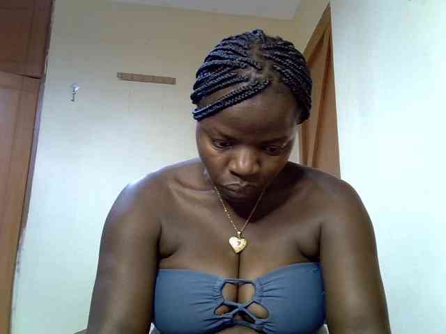 Sexyamadah-012 webcam
