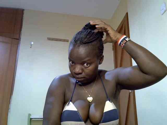 Sexyamadah-012 webcam