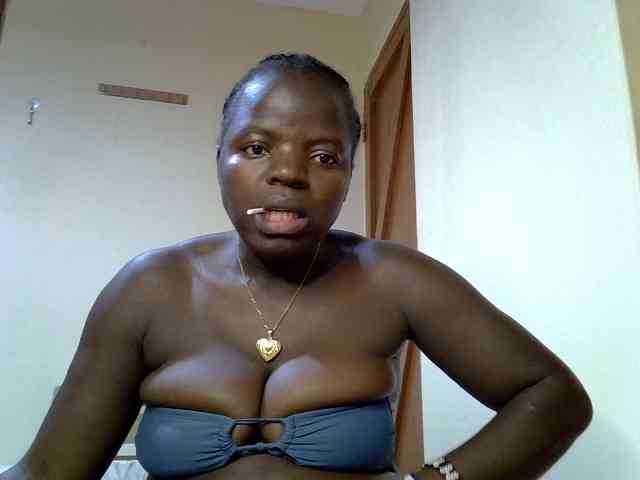 Sexyamadah-012 webcam