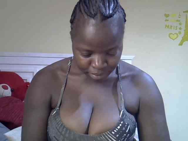 Sexyamadah-012 webcam