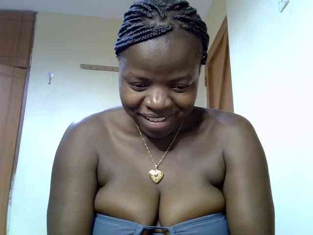 Sexyamadah-012 webcam