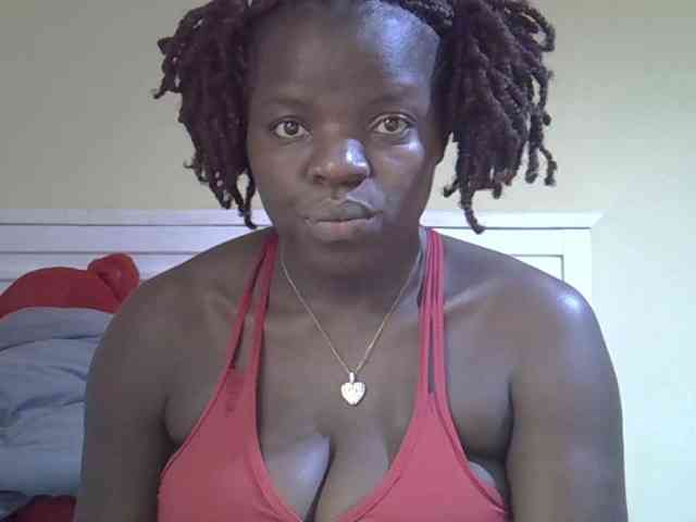 Sexyamadah-012 webcam