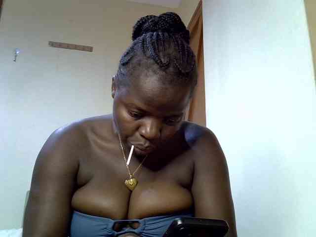 Sexyamadah-012 webcam