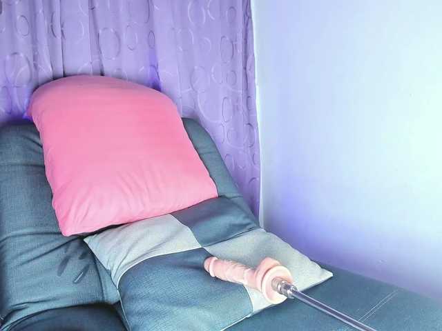 Dani-pety live webcam show