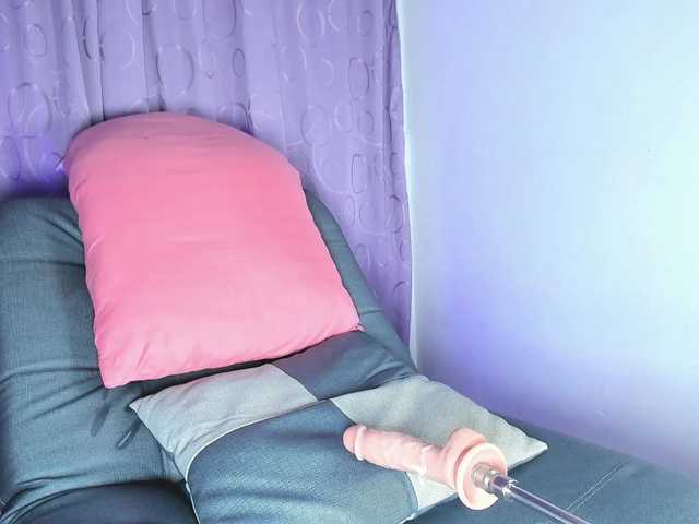 Dani-pety live webcam show