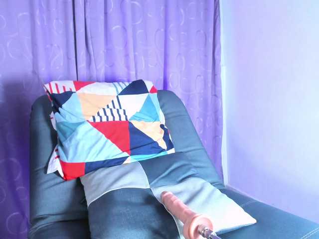 Dani-pety live webcam show