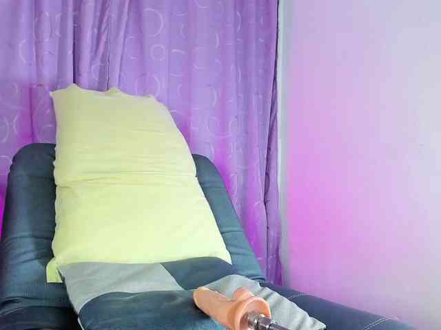 Dani-pety Sex Cam Show