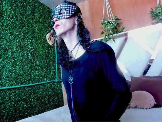 arthemisa-hot