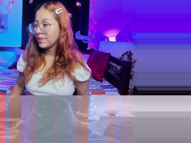Gigimoon live cam on BongaCams
