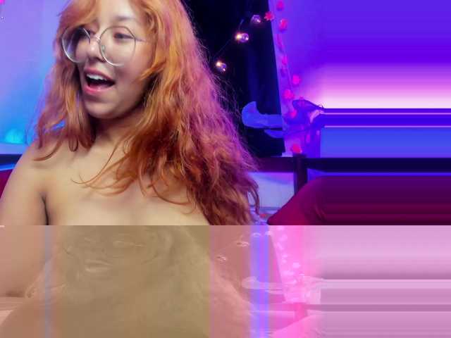 Gigimoon live cam on BongaCams