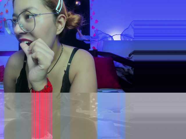 Gigimoon live cam on BongaCams