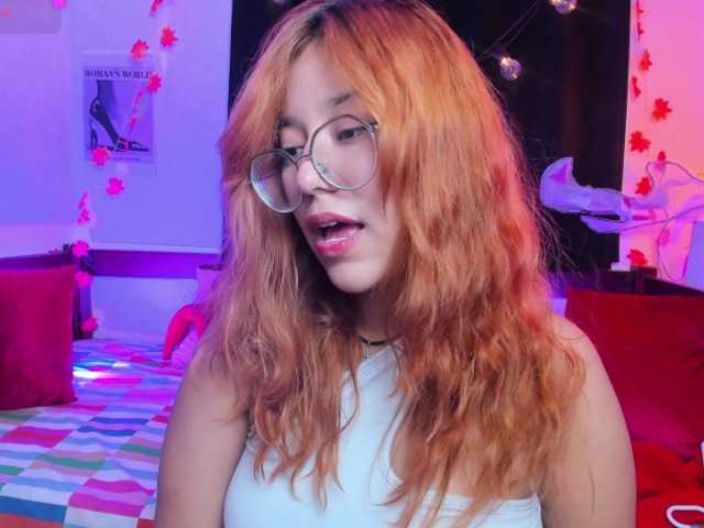 Gigimoon live cam on BongaCams