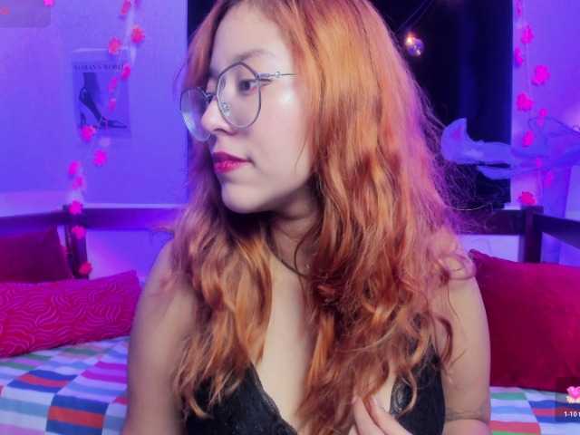 Gigimoon live cam on BongaCams