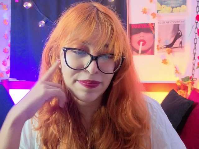 Gigimoon live cam on BongaCams