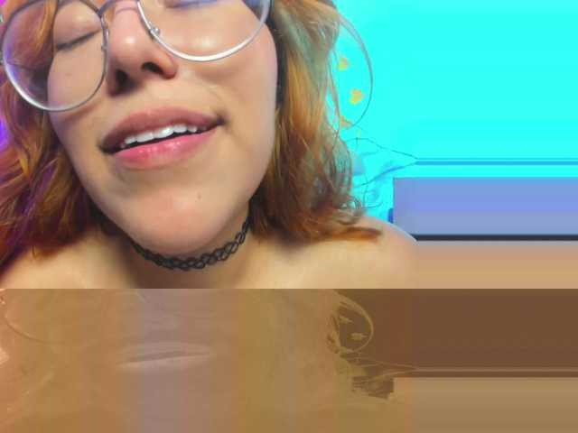 le modèle Gigimoon est en webcam porno dans un show sur le site bongacams, il possède les tags suivants: Latino/Hispanic,Redhead,Shaved