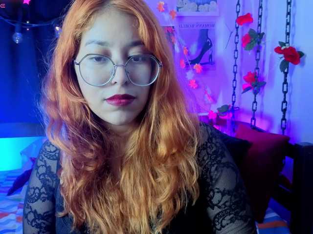Gigimoon live cam on BongaCams