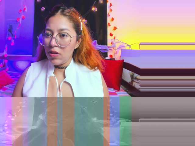 Gigimoon live cam on BongaCams