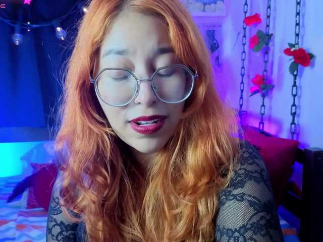 Gigimoon live cam on BongaCams