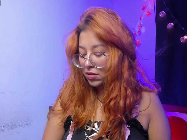 Gigimoon live cam on BongaCams