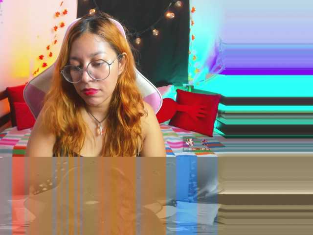 Gigimoon — live female cam