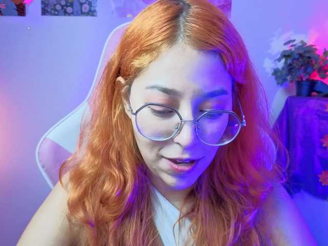 Gigimoon live cam on BongaCams
