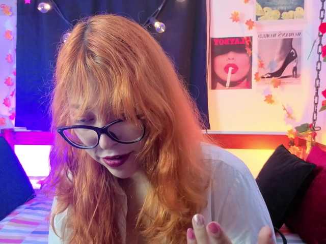 Gigimoon live cam on BongaCams