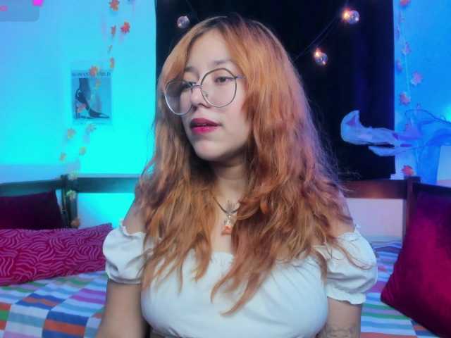 Gigimoon live cam on BongaCams