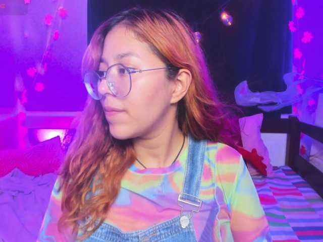 Gigimoon live cam on BongaCams