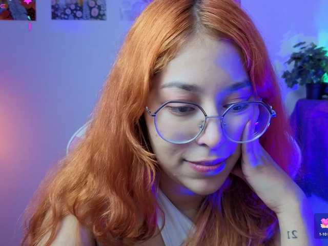 Gigimoon live cam on BongaCams