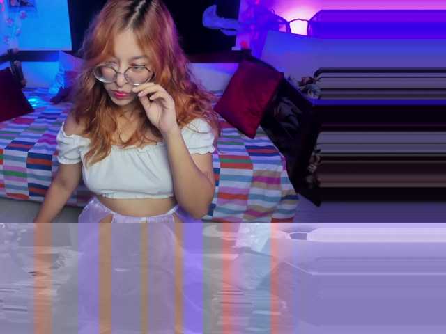 Gigimoon live cam on BongaCams