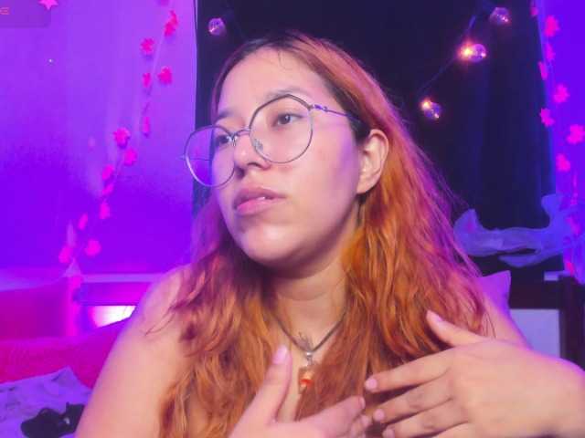 Gigimoon live cam on BongaCams