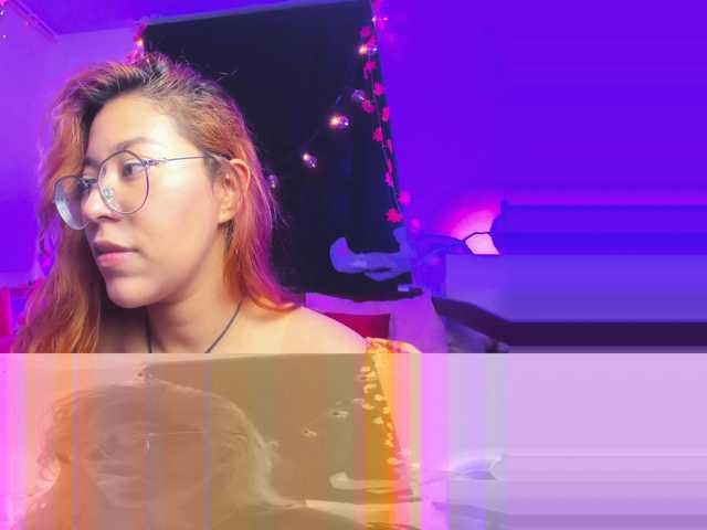 Gigimoon live cam on BongaCams