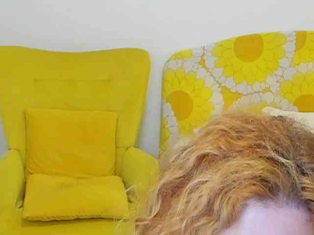 BritishPenelope webcam
