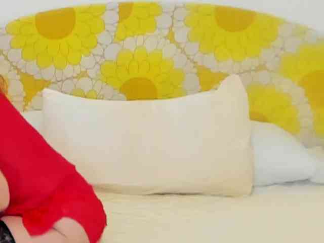 BritishPenelope webcam