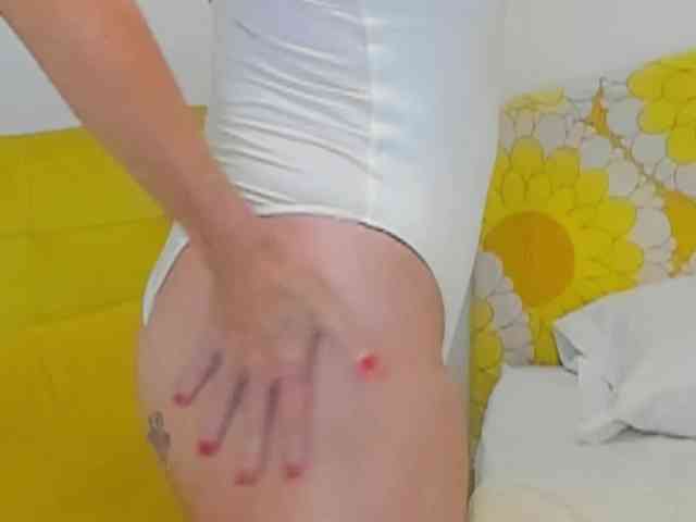 BritishPenelope webcam