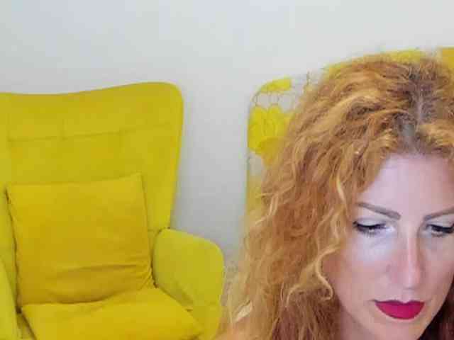 BritishPenelope webcam