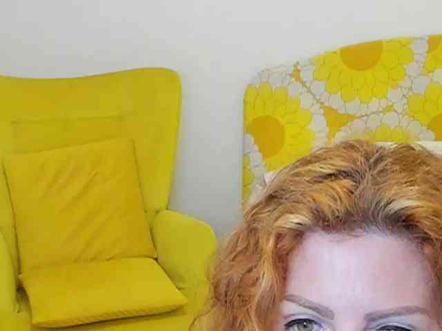 BritishPenelope webcam