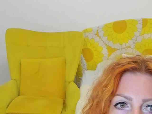 BritishPenelope webcam