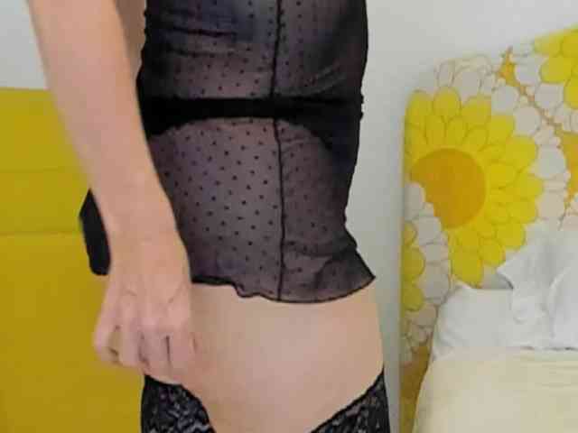 BritishPenelope webcam