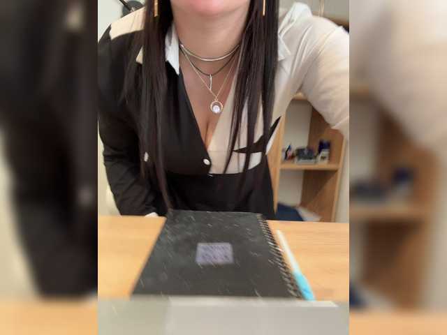 go to chat with ANNA_Fox