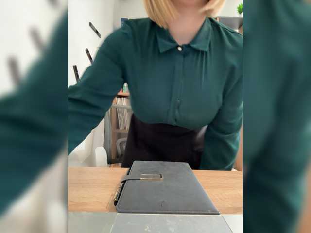 VeryBaby live cam on BongaCams