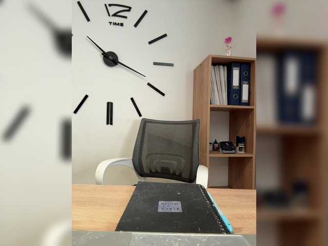 go to chat with ANNA_Fox