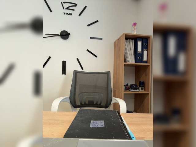 go to chat with ANNA_Fox