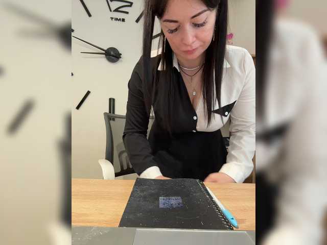 go to chat with ANNA_Fox