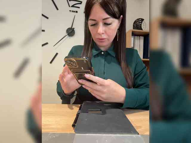 ANNA_Fox webcam