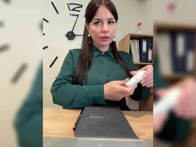 ANNA_Fox webcam