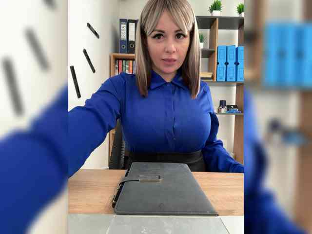 Модель: _BRENDA_KISKA_