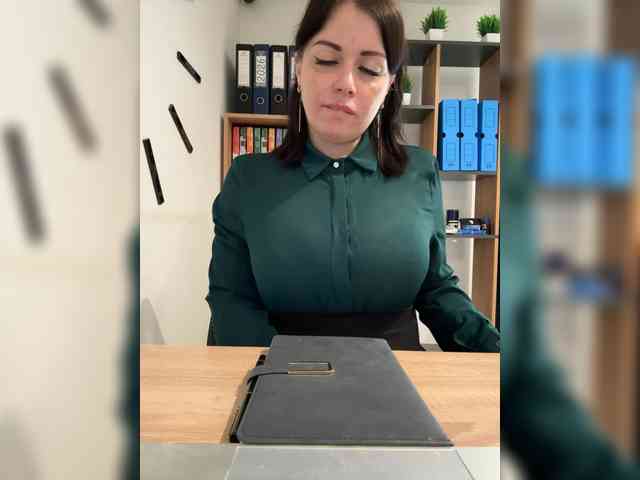 Brenda_kiska's cam show statistics and live stream