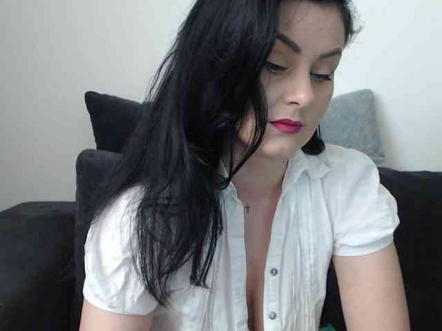 Prettywomen webcam